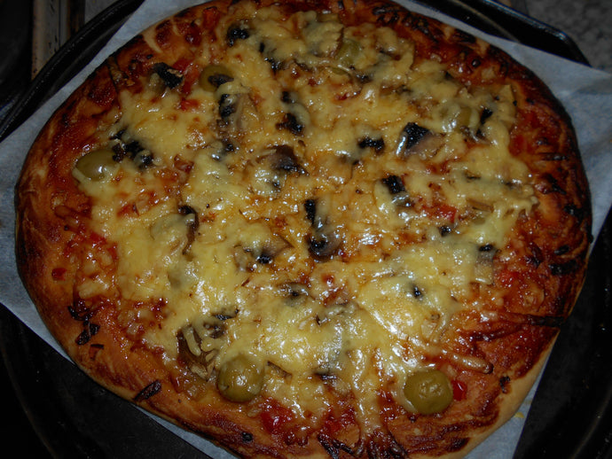 [Homemade] Green olive and mushroom pizza
