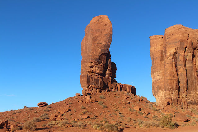 The Thumb In "The Searchers"