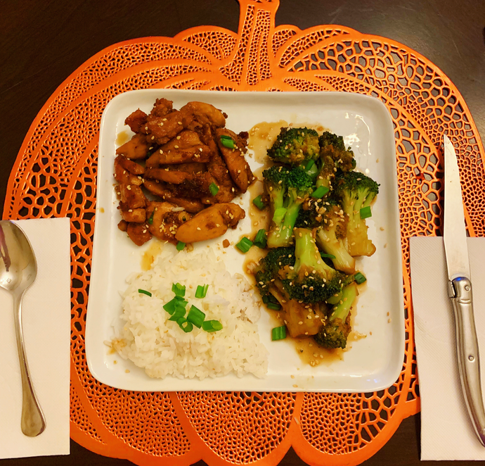 teriyaki chicken, broccoli, and jasmine rice! 🥢🥦✨
