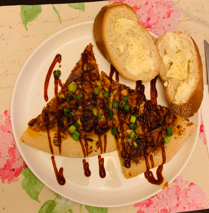 barbecue chicken pizza for mom and i! one of our favorite homemade dinners!