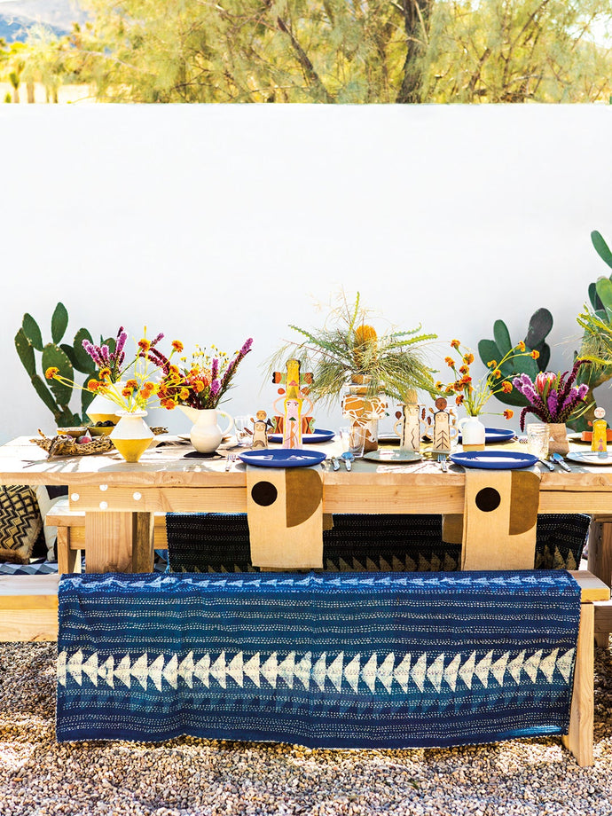 How the Block Shop Sisters Host Last-Minute Dinner Parties in Their Joshua Tree Courtyard