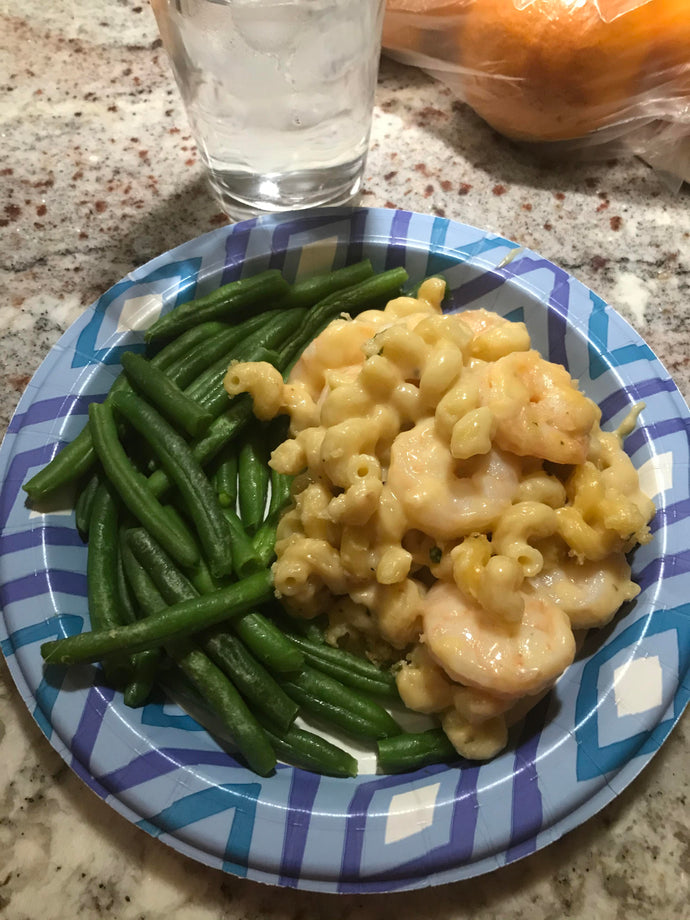 Garlic shrimp macaroni and cheese