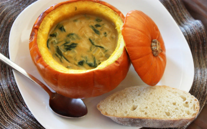 Creamy Pumpkin Spinach Soup [Vegan, Gluten-Free]
