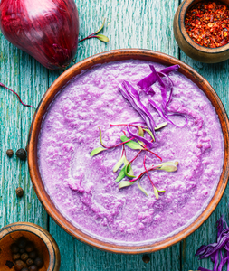 Red Cabbage and Potato Soup | Slimming World Friendly Recipe