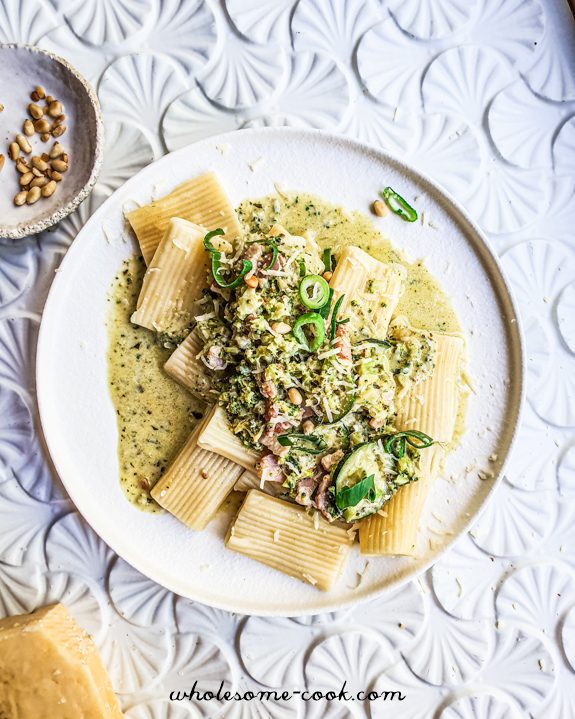 Creamy Broccoli Pesto Pasta Sauce