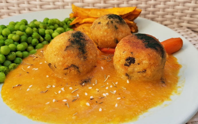 Millet Meatballs With Carrot and Onion Sauce [Vegan]